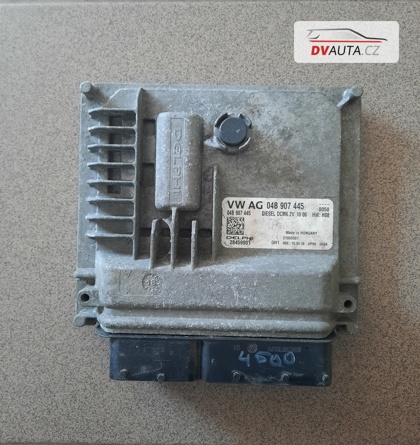 Řídící jednotka motoru 04B907445